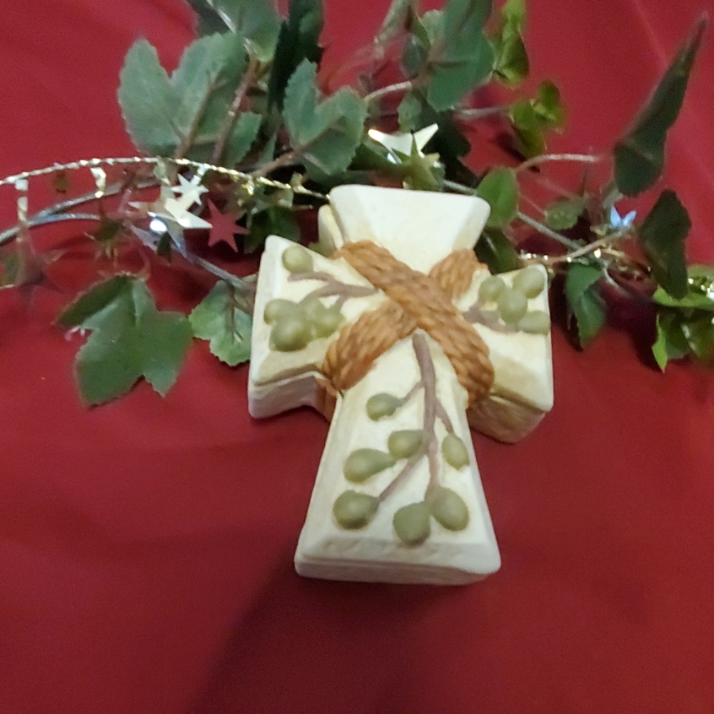 Ceramic Trinket Box